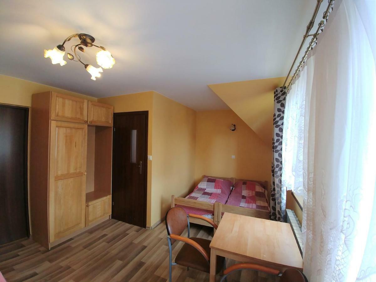 Bed and Breakfast U Zosi Pyzowka Экстерьер фото